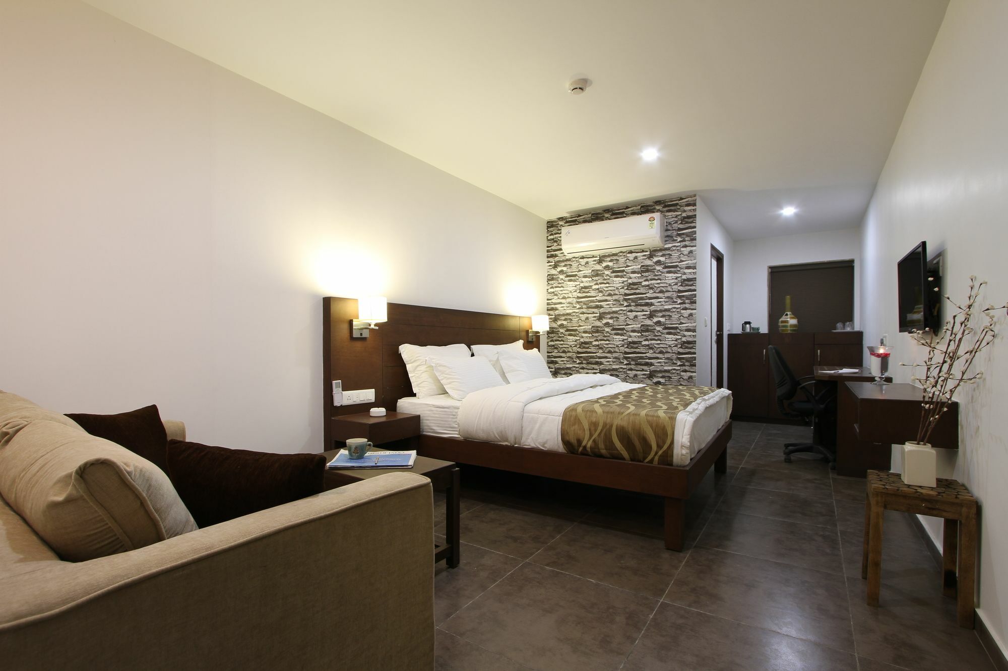 Hotel Casa, Vadodara Esterno foto